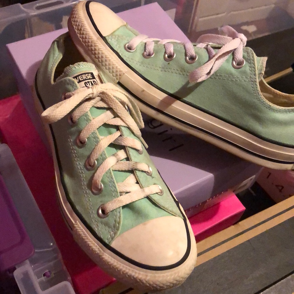 Converse women’s shoes